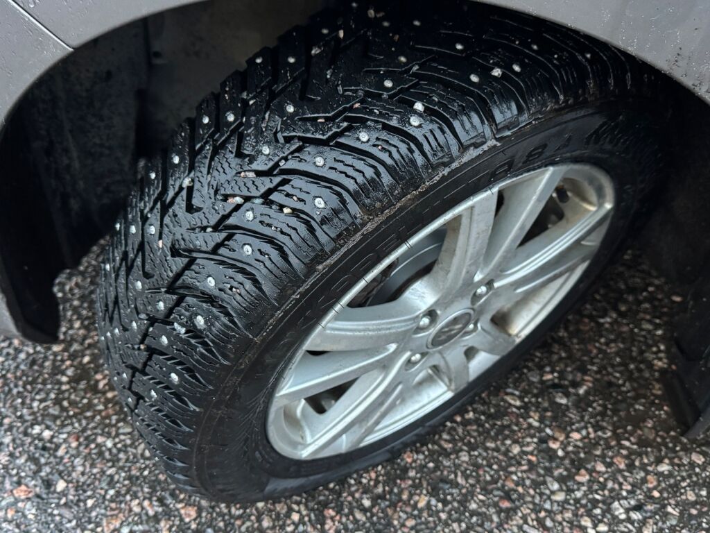 Toyota Yaris 2015 Ruskea (beige)