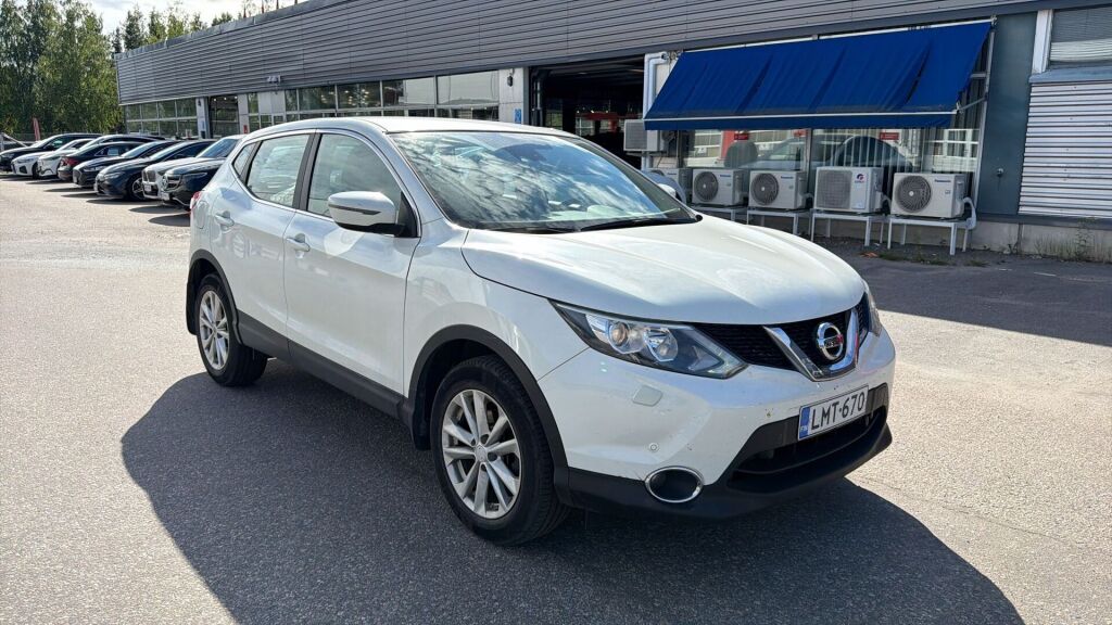 Nissan Qashqai 2015 Valkoinen