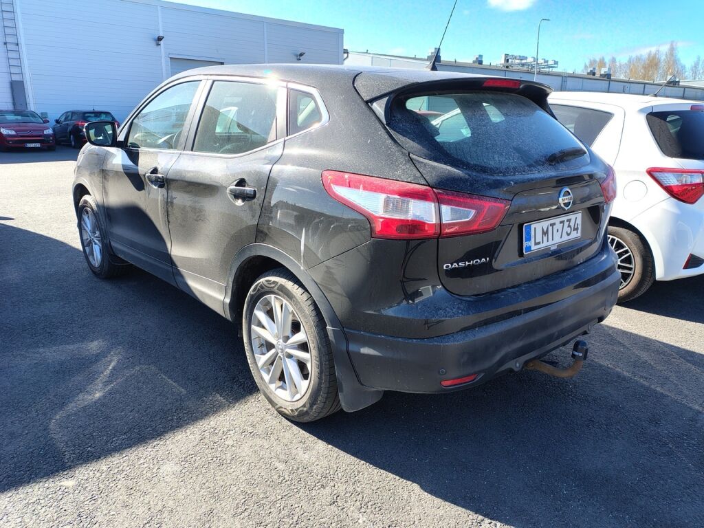 Nissan Qashqai 2015 Musta