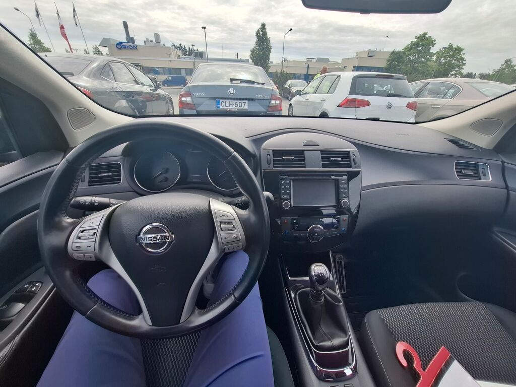 Nissan Pulsar 2015 Sininen