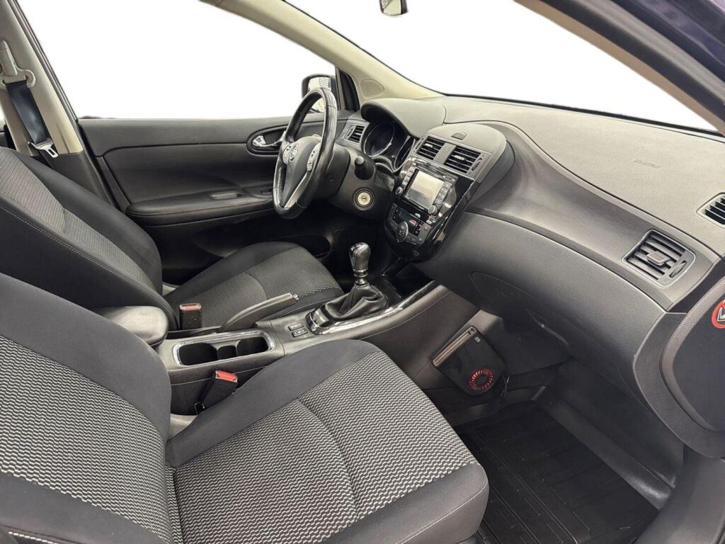 Nissan Pulsar 2015 Sininen