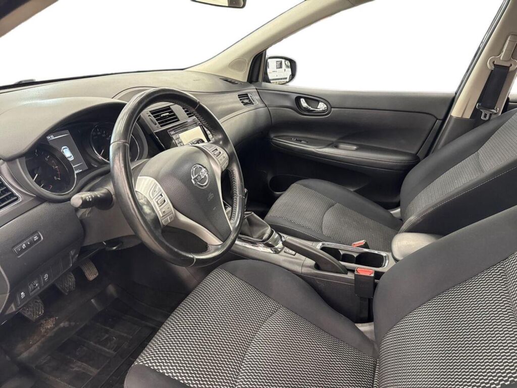 Nissan Pulsar 2015 Sininen