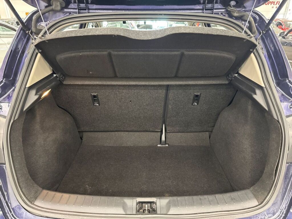 Nissan Pulsar 2015 Sininen