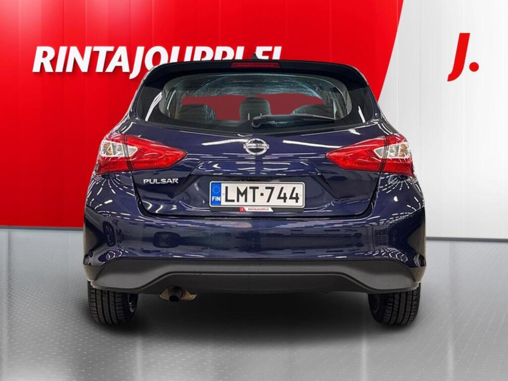 Nissan Pulsar 2015 Sininen