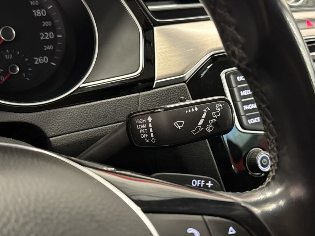 Volkswagen Passat 2015 Harmaa