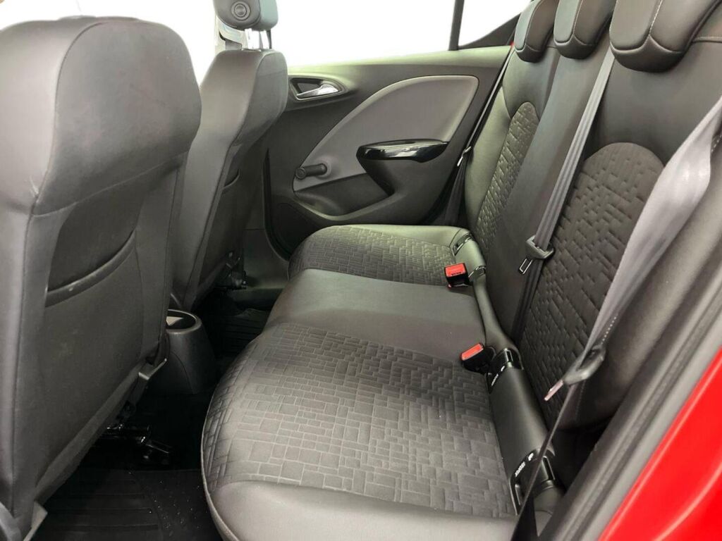 Opel Corsa 2015 Punainen