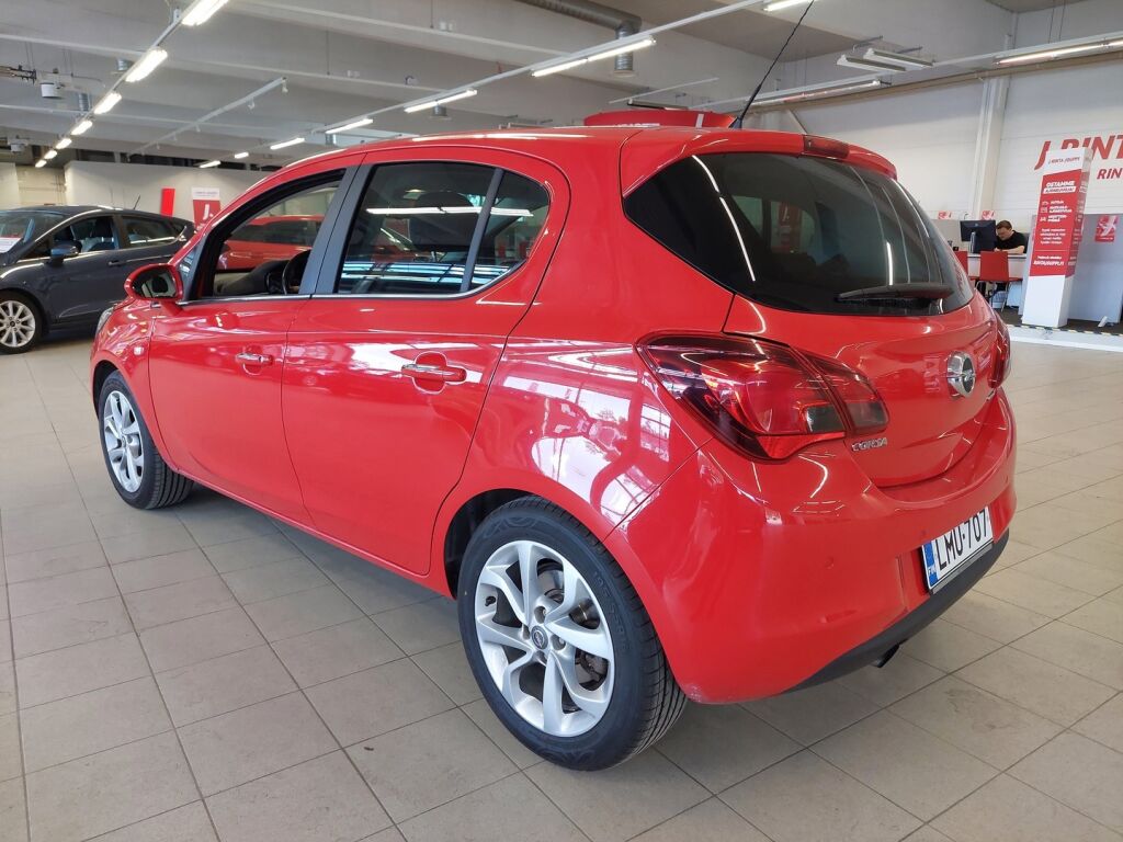 Opel Corsa 2015 Punainen