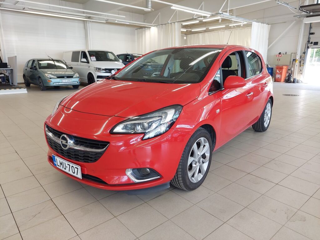Opel Corsa 2015 Punainen