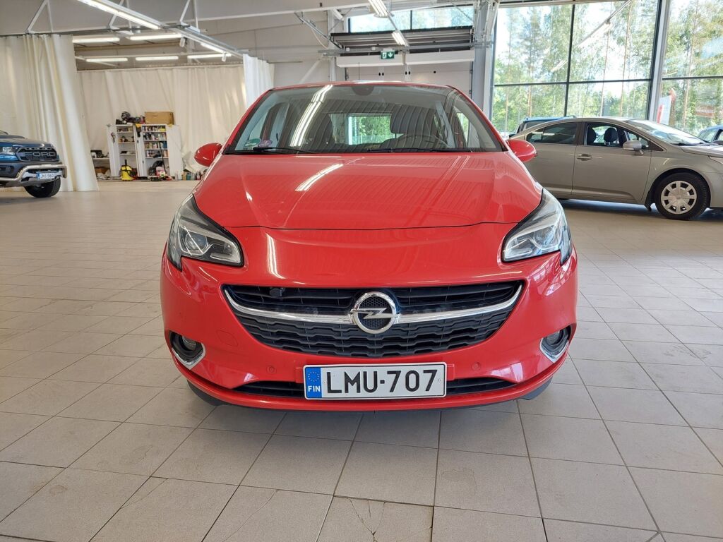 Opel Corsa 2015 Punainen