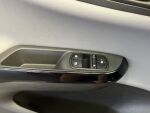 Opel Corsa 2015 Punainen