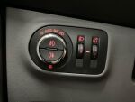 Opel Corsa 2015 Punainen