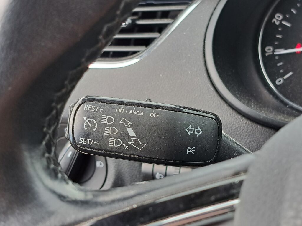 Skoda Octavia 2015 Musta