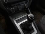 Skoda Octavia 2015 Musta
