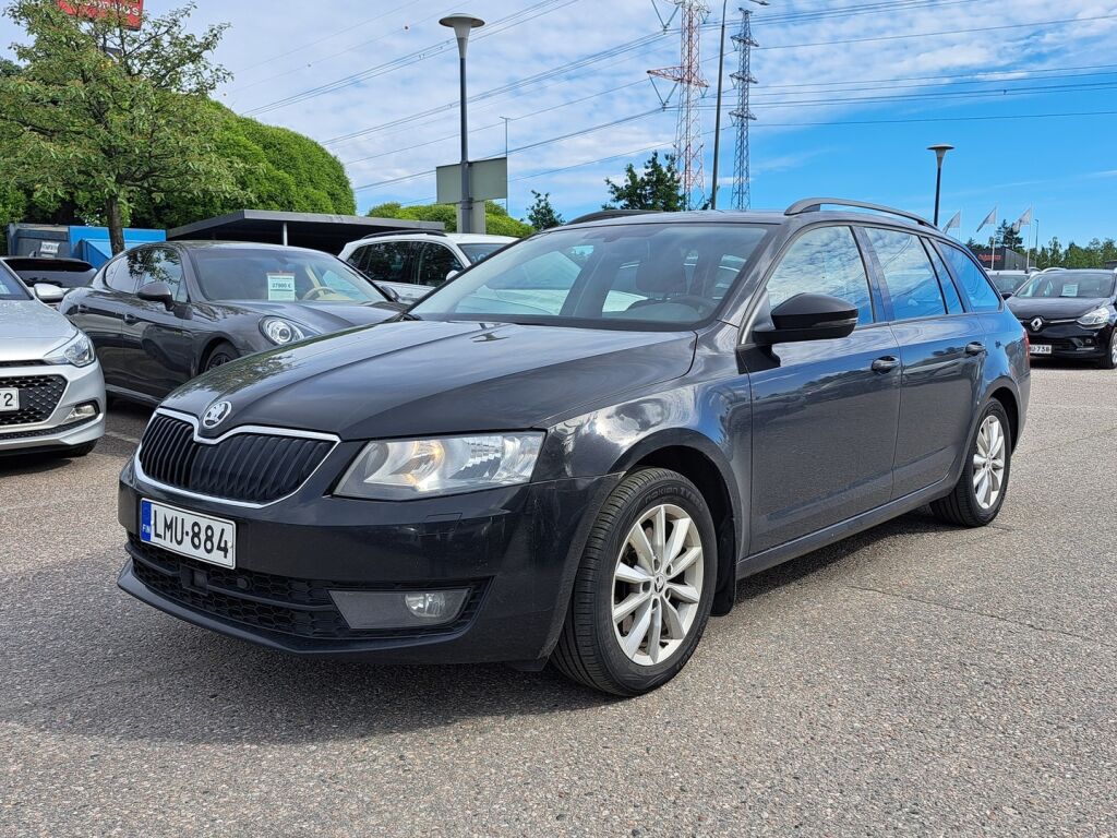 Skoda Octavia 2015 Musta