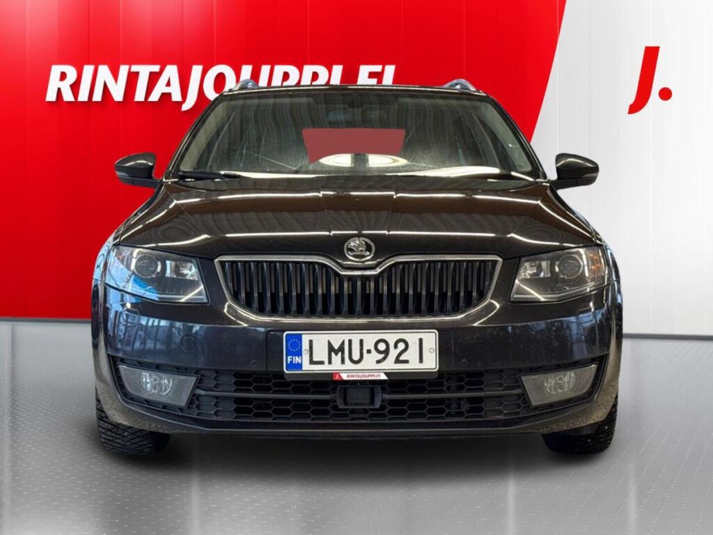 Skoda Octavia 2015 Musta