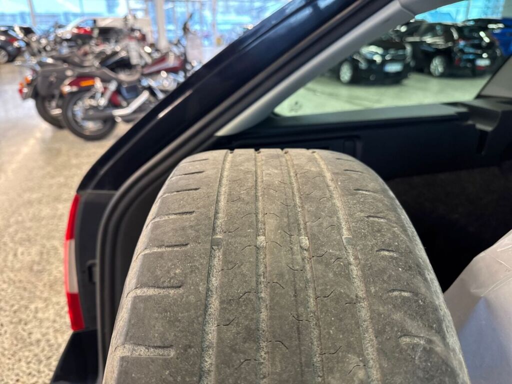 Skoda Octavia 2015 Musta