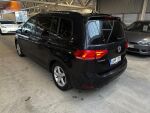 Volkswagen Touran 2016 Musta