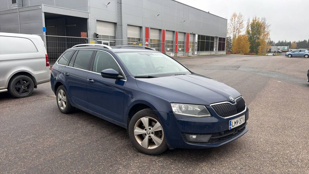Skoda Octavia 2016 Sininen