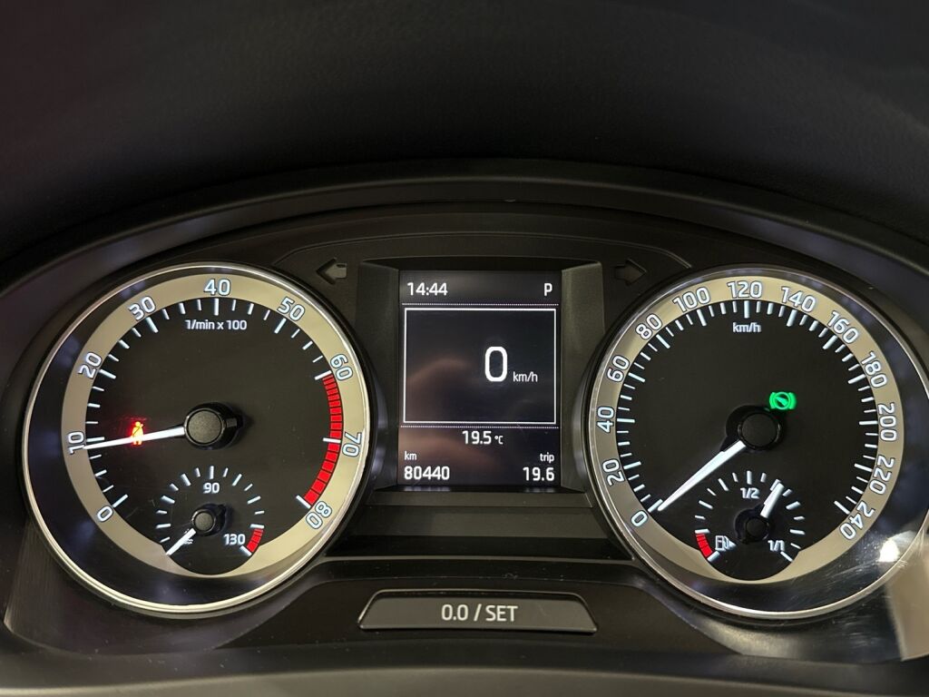 Skoda Rapid 2016 Valkoinen