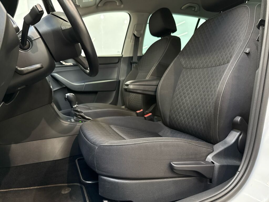 Skoda Rapid 2016 Valkoinen