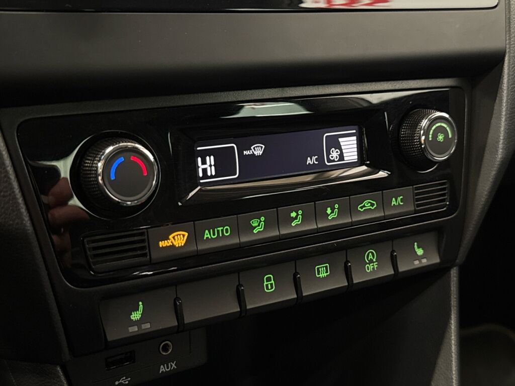 Skoda Rapid 2016 Valkoinen