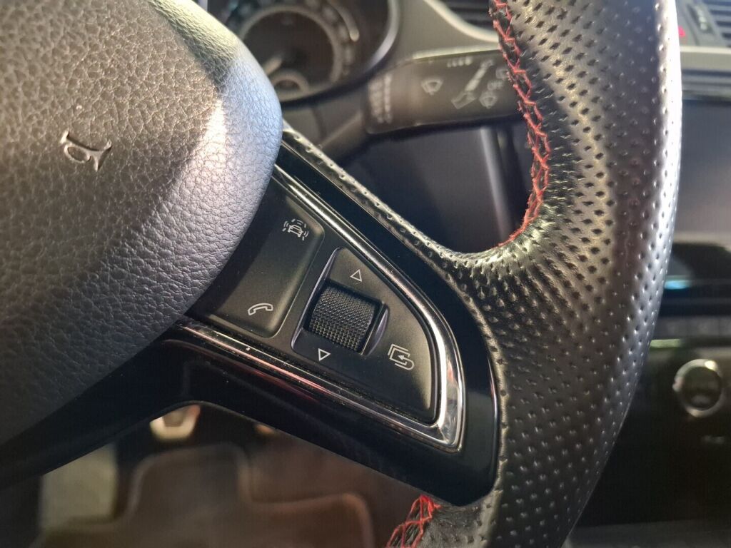 Skoda Octavia 2016 Valkoinen