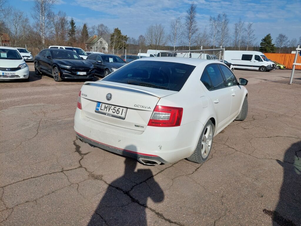 Skoda Octavia 2016 Valkoinen