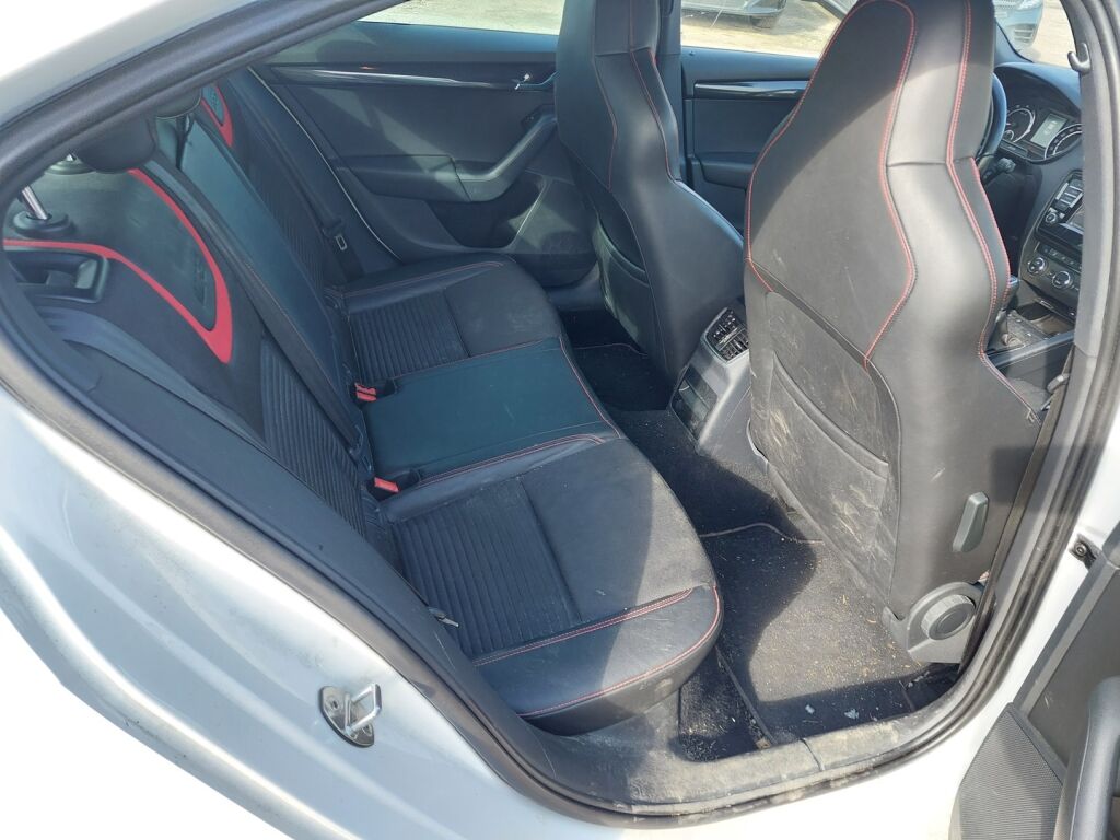 Skoda Octavia 2016 Valkoinen