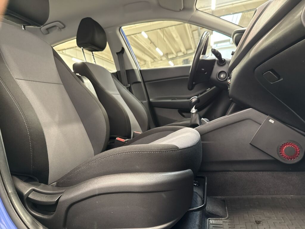 Hyundai i20 Hatchback 2019 Sininen