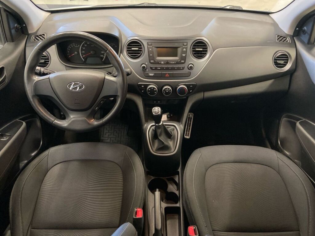 Hyundai i10 2019 Valkoinen