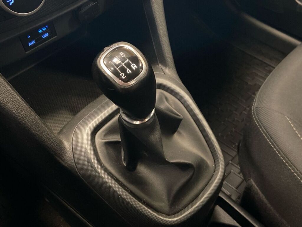 Hyundai i10 2019 Valkoinen