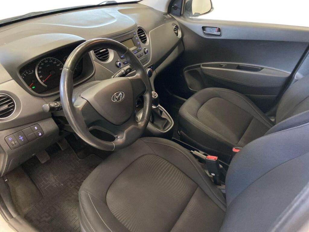 Hyundai i10 2019 Valkoinen