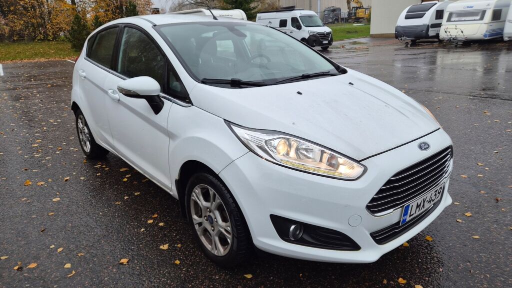 Ford Fiesta 2016 Valkoinen