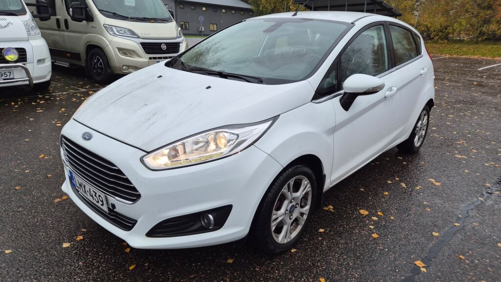 Ford Fiesta 2016 Valkoinen