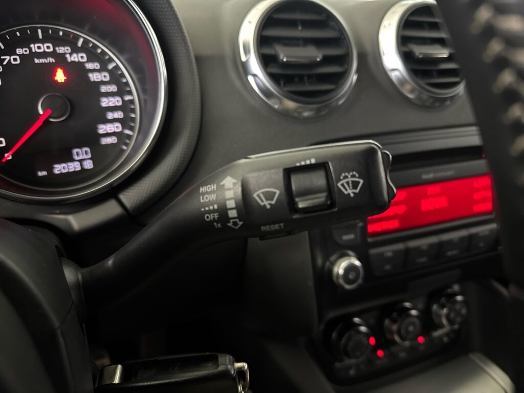 Audi TT 2010 Valkoinen