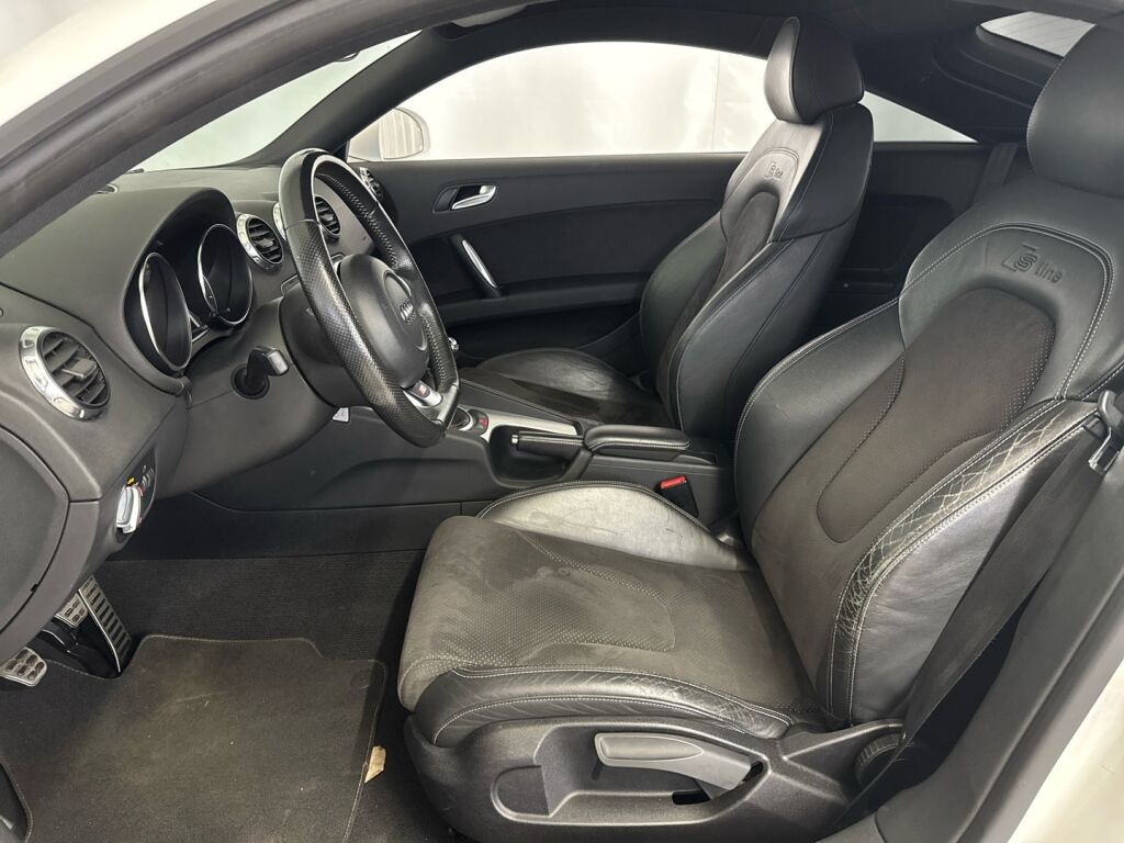 Audi TT 2010 Valkoinen