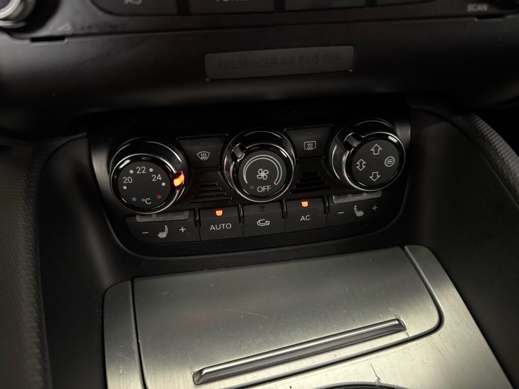 Audi TT 2010 Valkoinen