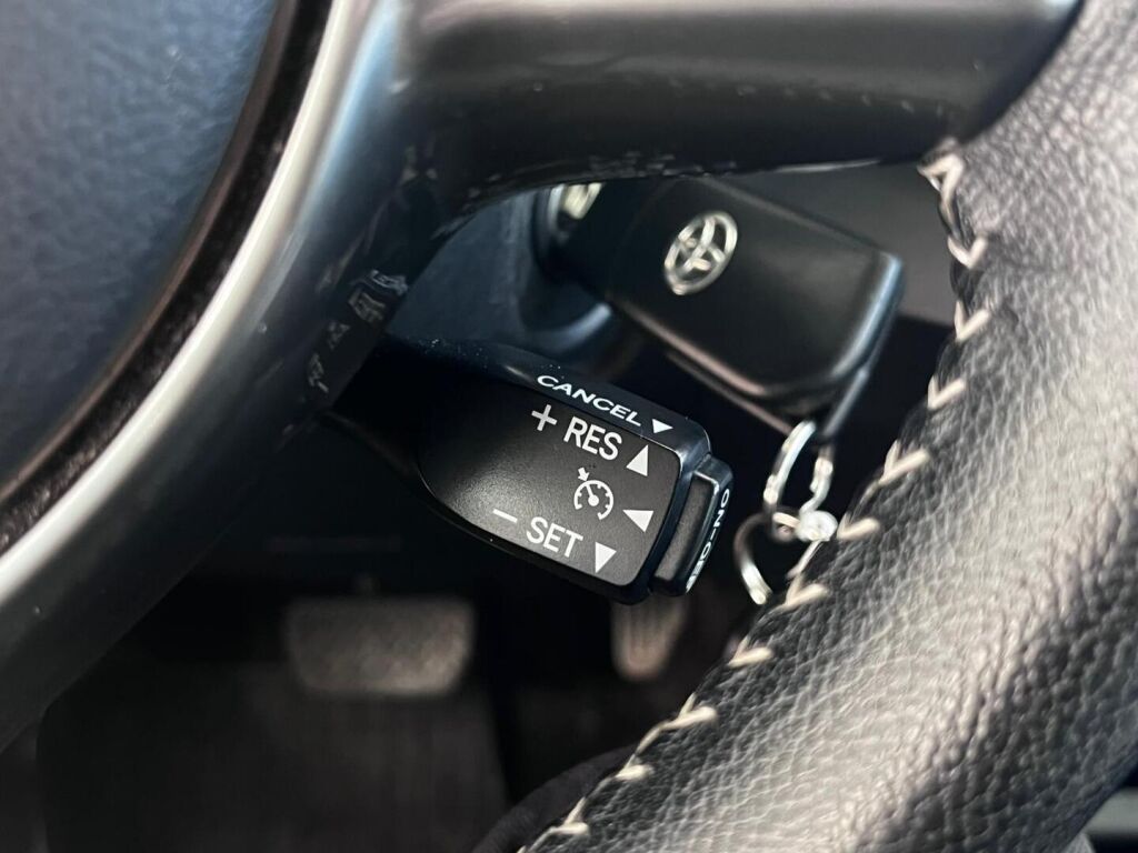 Toyota Yaris 2016 Harmaa