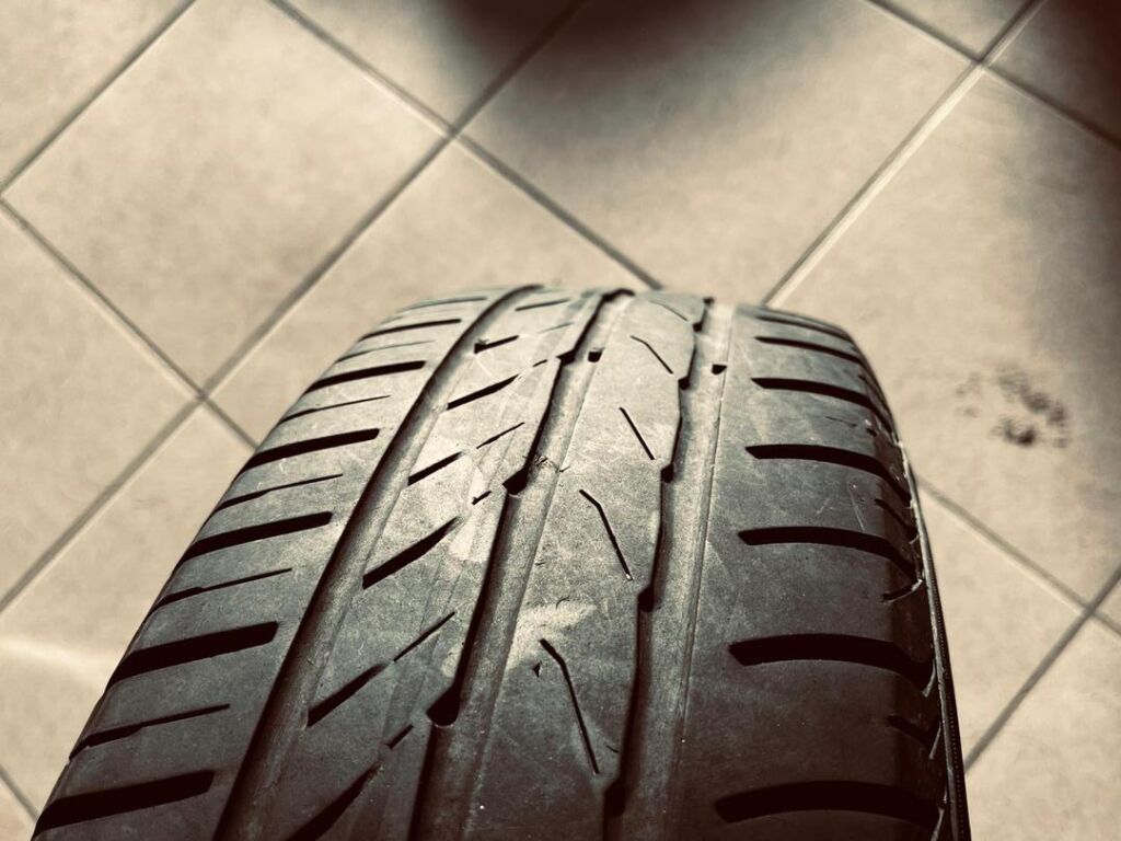 Toyota Yaris 2016 Harmaa