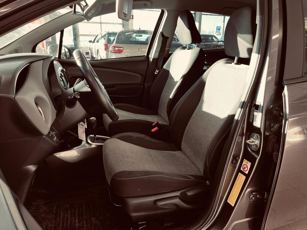 Toyota Yaris 2016 Harmaa
