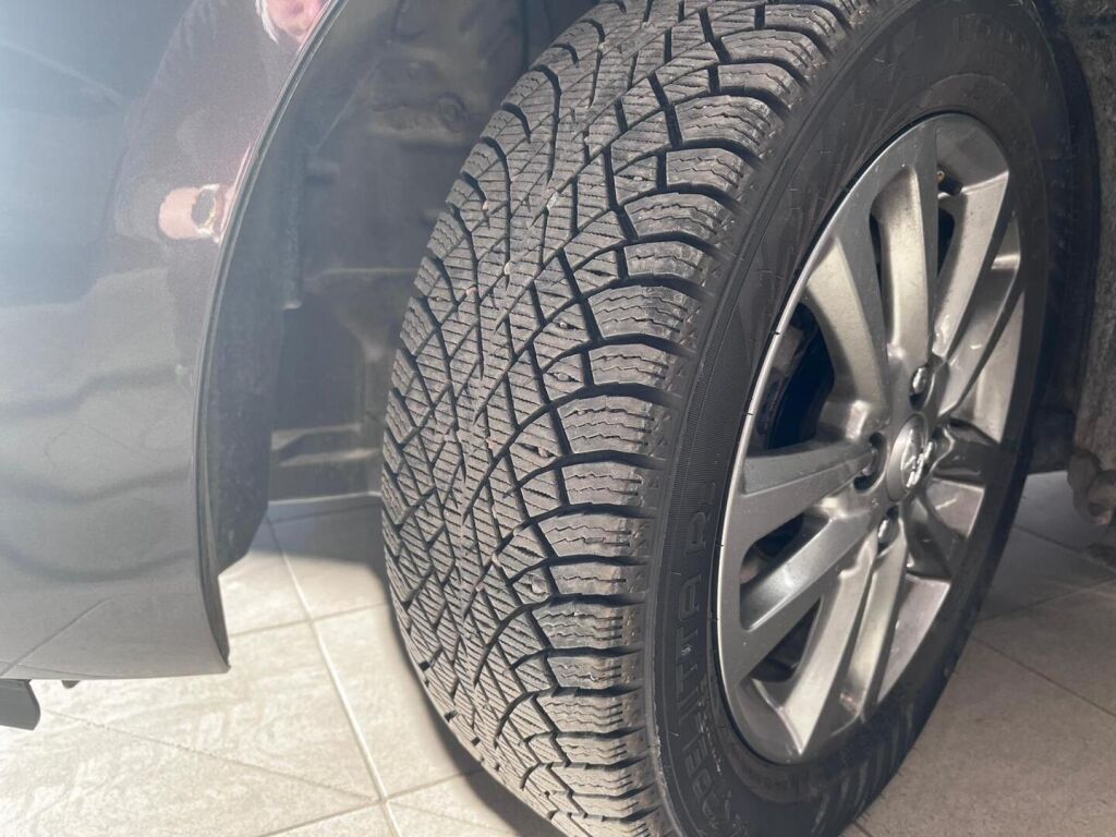 Toyota Yaris 2016 Harmaa