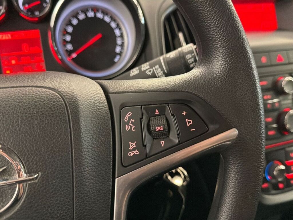 Opel Astra 2015 Sininen