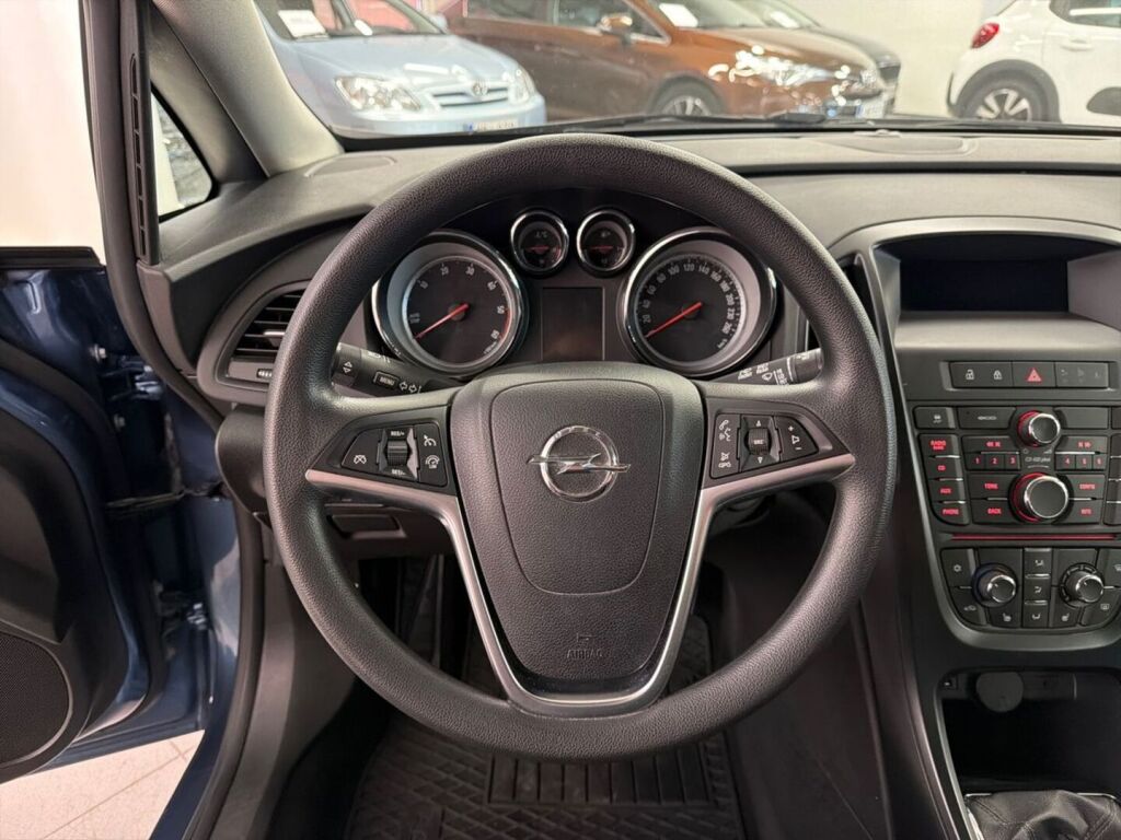 Opel Astra 2015 Sininen