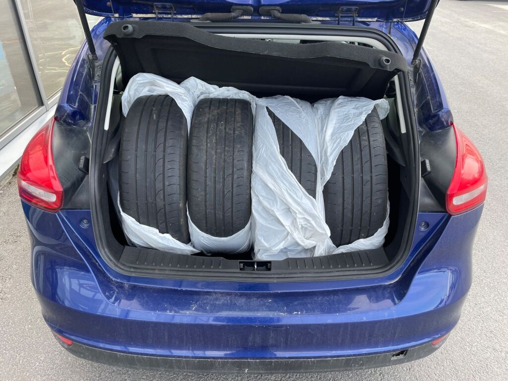 Ford Focus 2016 Sininen