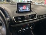 Mazda Mazda3 2016 Punainen