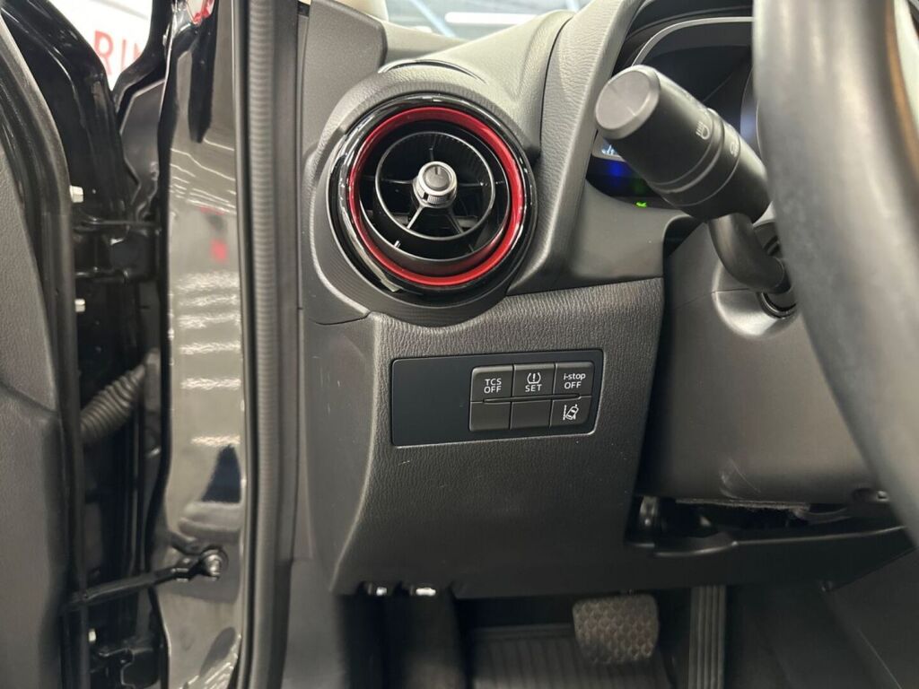 Mazda CX-3 2016 Musta