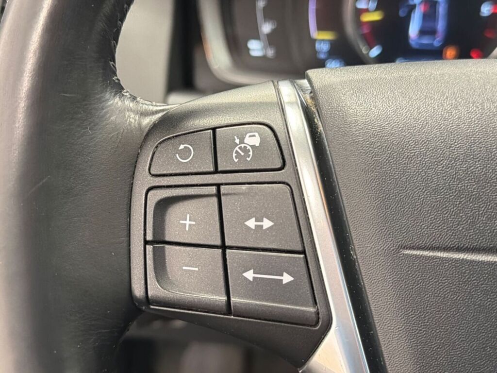 Volvo XC60 2016 Sininen