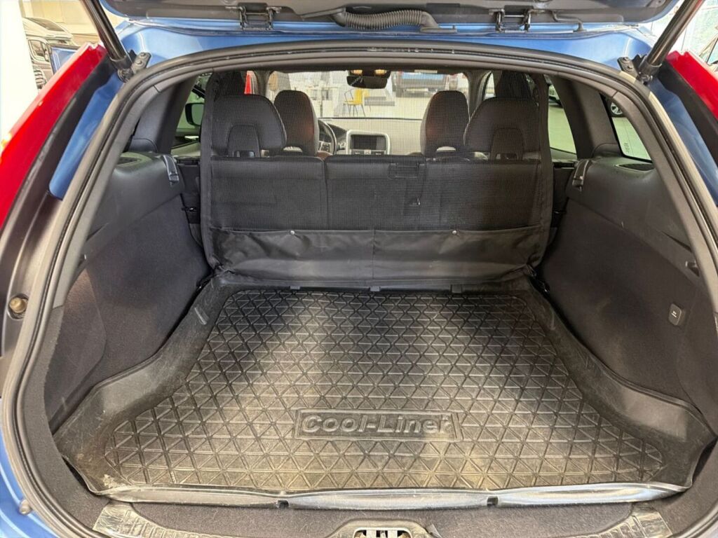 Volvo XC60 2016 Sininen