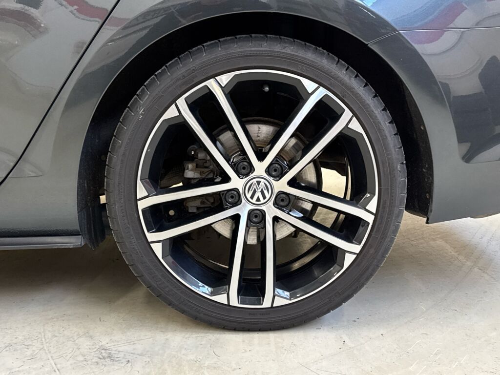 Volkswagen Golf 2016 Harmaa