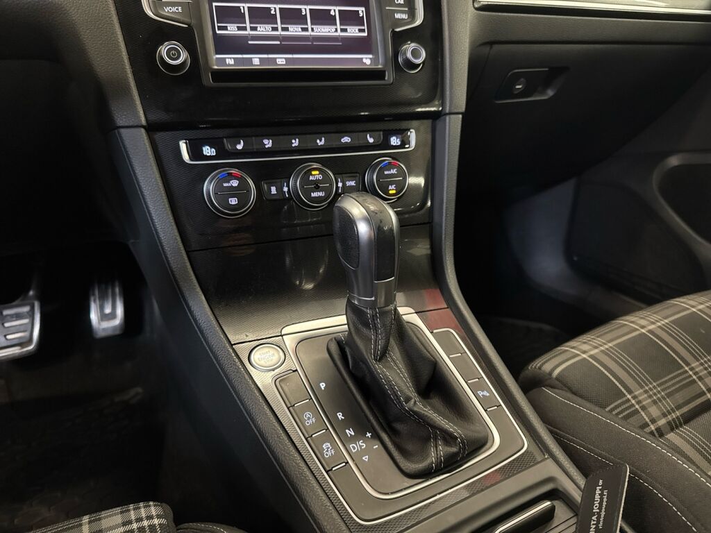 Volkswagen Golf 2016 Harmaa